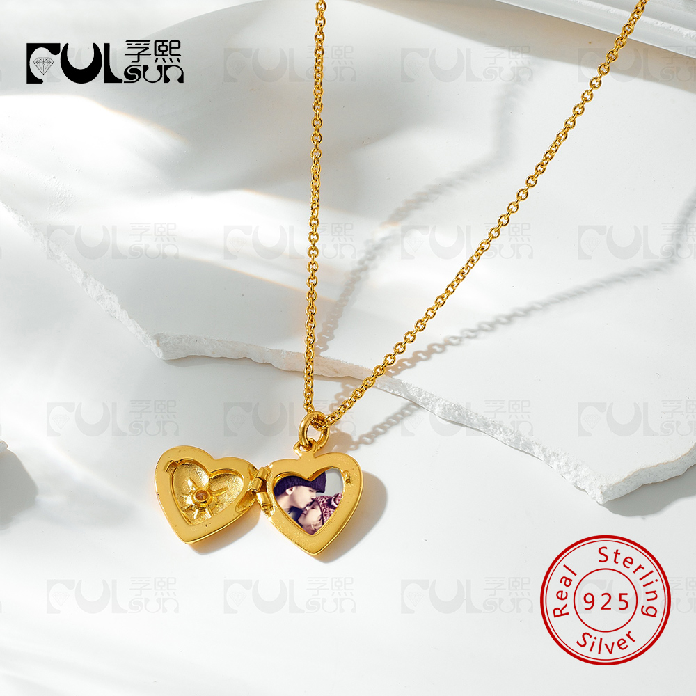Heart Locket Necklace Photo - Kalung Liontin Foto Berbentuk Hati Berlapis