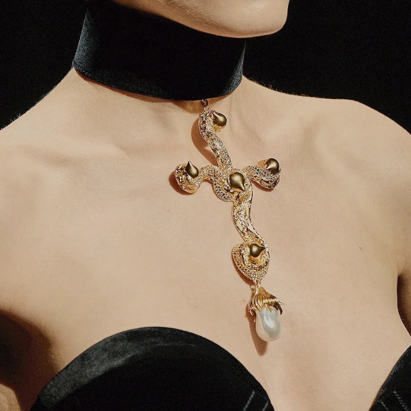 Kalung Liontin Salib Mutiara B - Pearl Choker Necklace Vintage ulasan dan harga